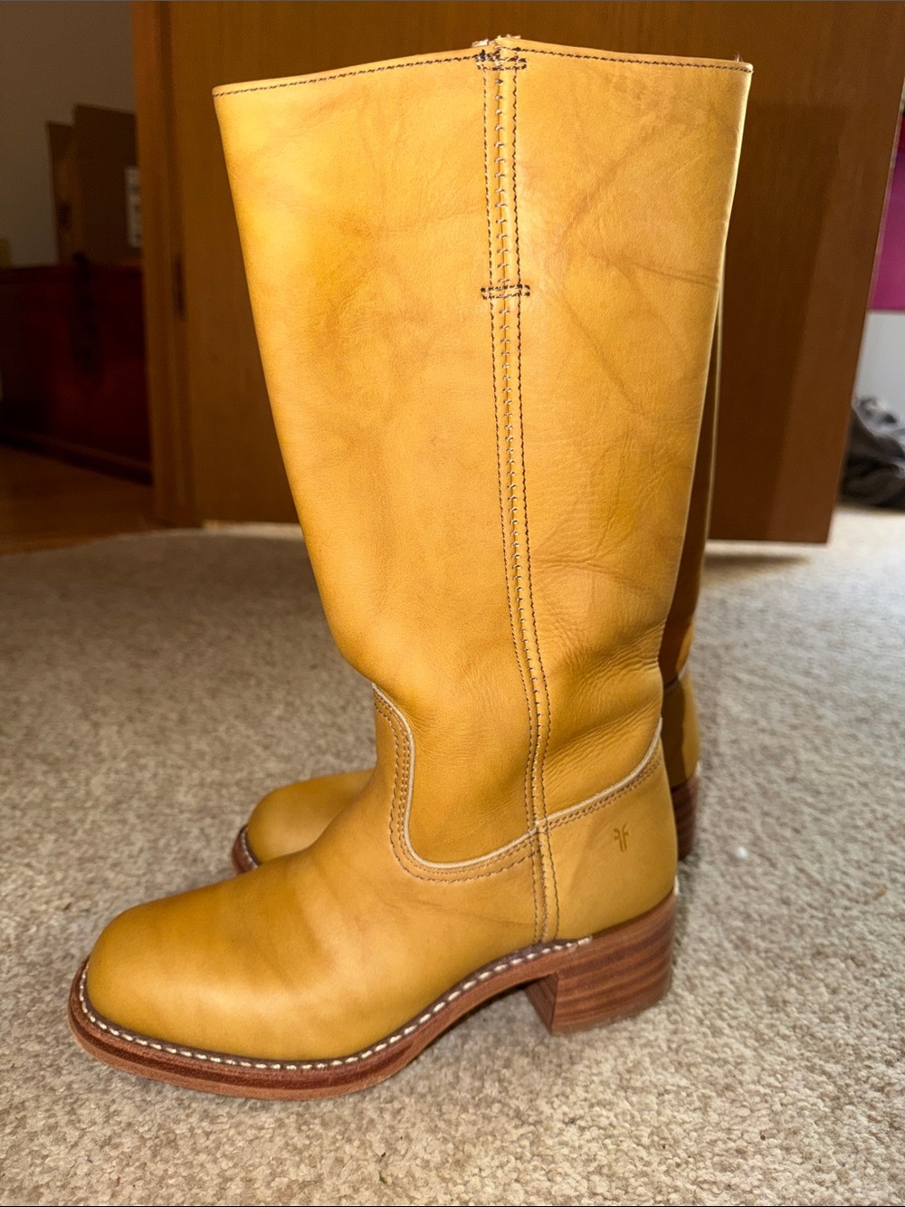 Banana Campus Frye Boots